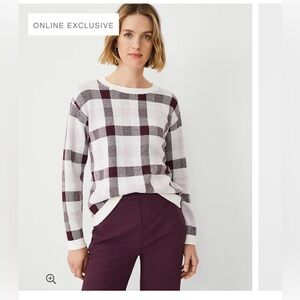 Excellent condition Ann Taylor sweater. Never worn. Size medium